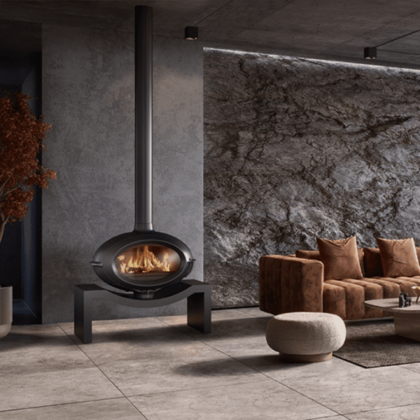Poêle à bois fonte Brio sur banc 7 kW Invicta
